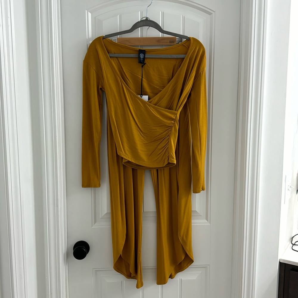 Jala Yoga Set - Bhakti Collection - Top and Pants